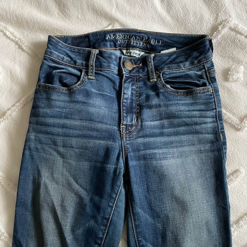 american eagle high rise jeans - Picture 2 of 5